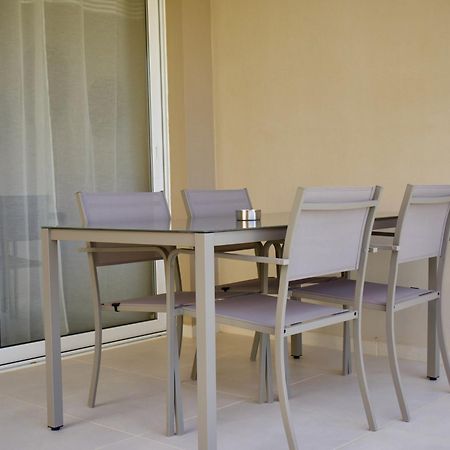 Resitour - Aphrodite Beachfront Pírgosz Pszilonéru Szoba fotó