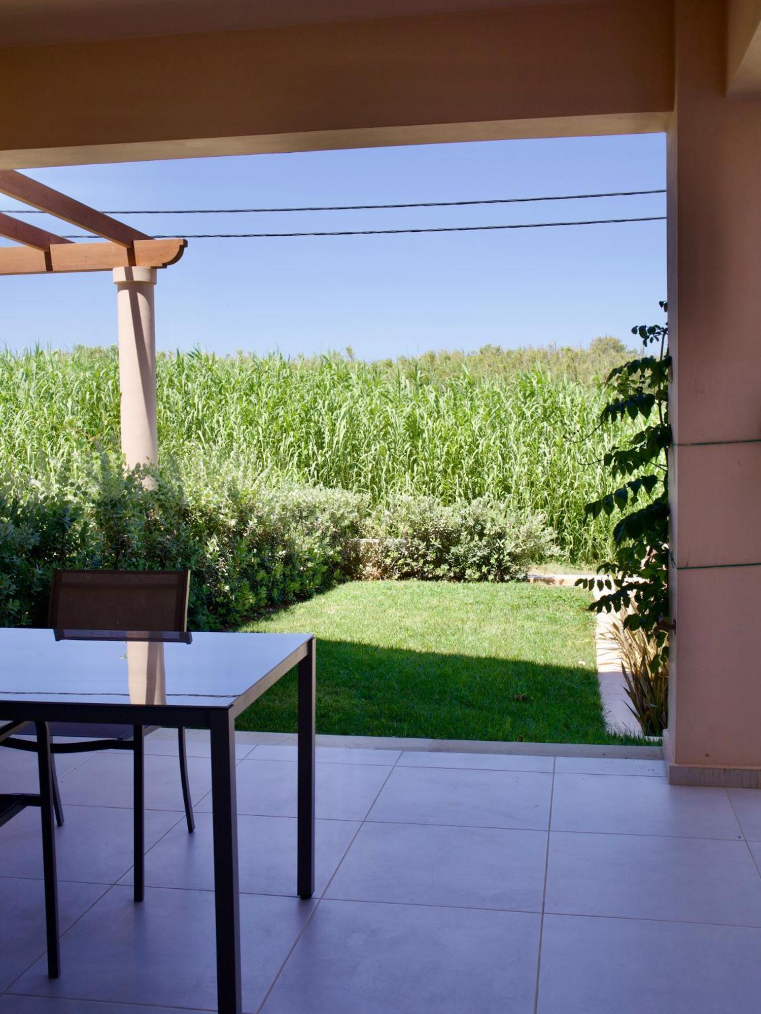 Resitour - Aphrodite Beachfront Pírgosz Pszilonéru Szoba fotó