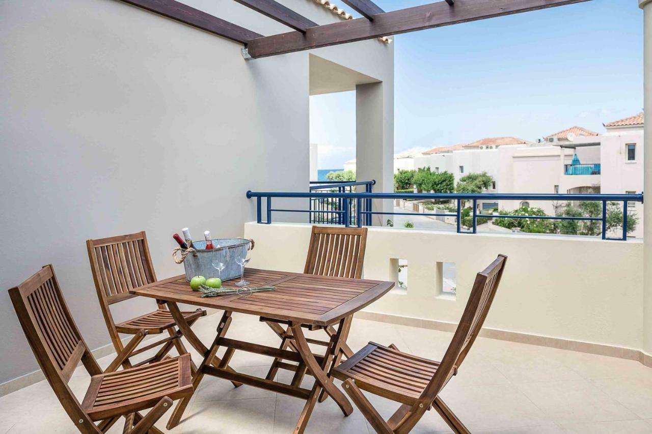 Resitour - Aphrodite Beachfront Pírgosz Pszilonéru Kültér fotó
